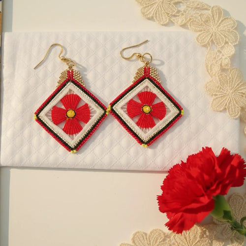 Boucles d'oreilles - Motif coquelicot brodandchic